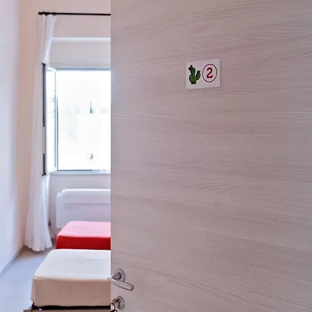 Opuntia - Sit * Lecce